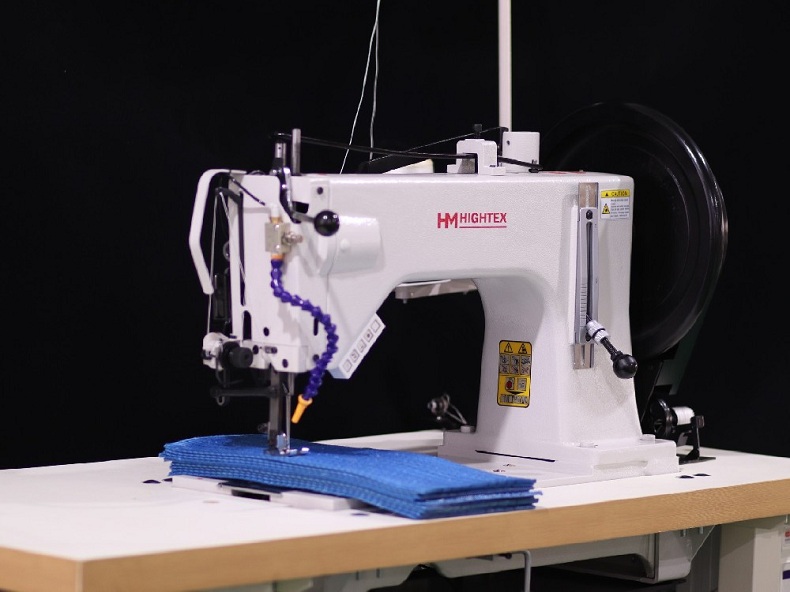 733CS Máquina de coser industriale recta extra pesada para eslingas y arneses muy gruesos